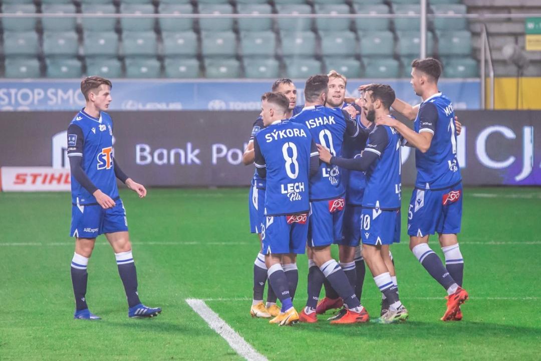 Plan piłkarskich transmisji: 14-16 marca. Gdzie oglądać mecze na żywo?